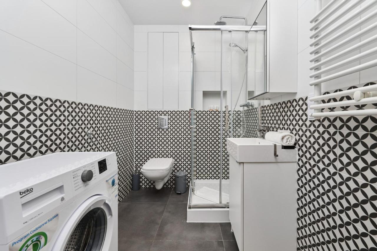 Jagodno Wroclaw Kajdasza Studio Z Bezplatnym Garazem By Noclegi Renters Extérieur photo