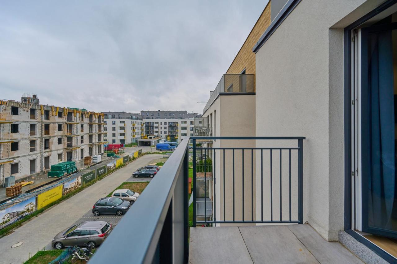 Jagodno Wroclaw Kajdasza Studio Z Bezplatnym Garazem By Noclegi Renters Extérieur photo