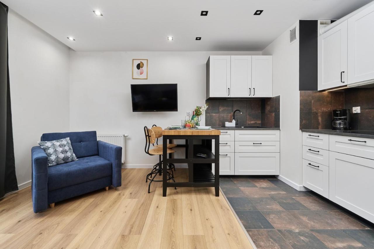 Jagodno Wroclaw Kajdasza Studio Z Bezplatnym Garazem By Noclegi Renters Extérieur photo