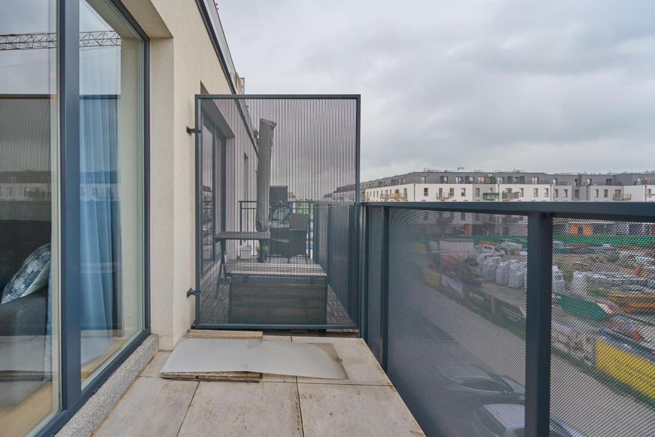 Jagodno Wroclaw Kajdasza Studio Z Bezplatnym Garazem By Noclegi Renters Extérieur photo